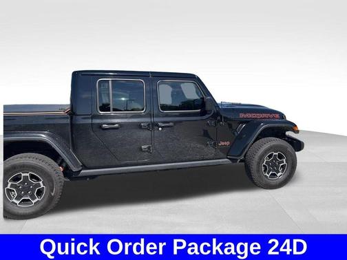 Black Clearcoat 2021 Jeep Gladiator Mojave