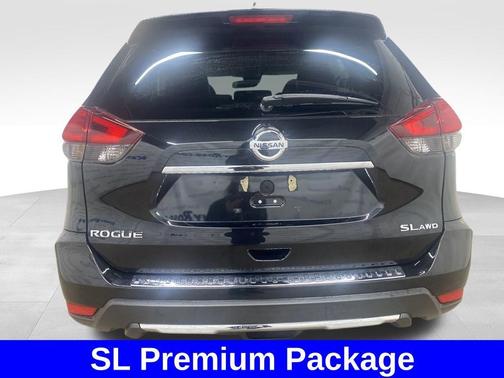2017 Nissan Rogue SL