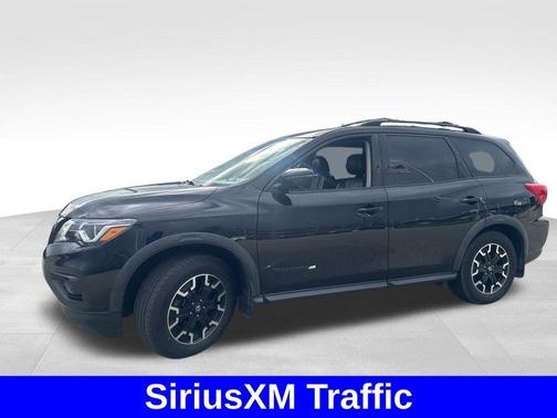 2020 Nissan Pathfinder SL