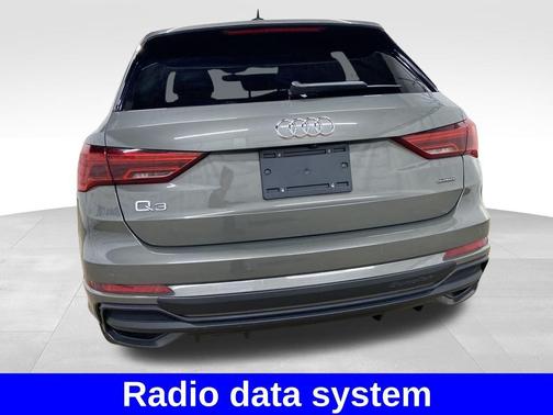 2022 Audi Q3 45 S line Premium