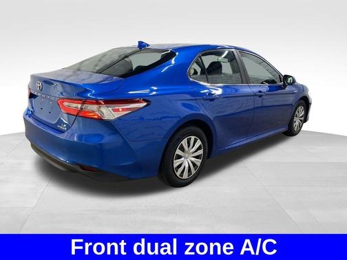 2019 Toyota Camry Hybrid LE