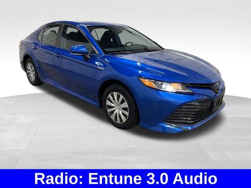 2019 Toyota Camry Hybrid LE