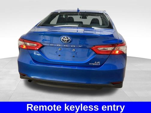 2019 Toyota Camry Hybrid LE