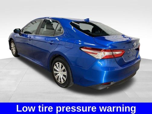 2019 Toyota Camry Hybrid LE