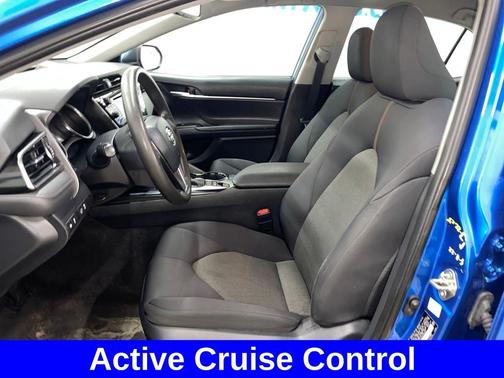 2019 Toyota Camry Hybrid LE