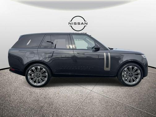 2023 Land Rover Range Rover P530 SE
