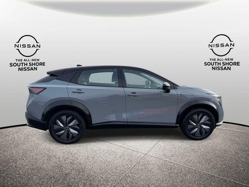 Boulder Gray Pearl 2024 Nissan ARIYA ENGAGE