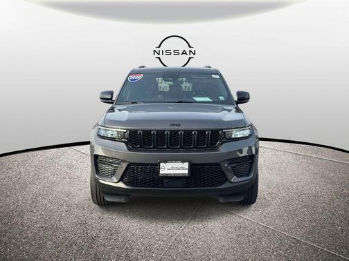 2022 Jeep Grand Cherokee Altitude