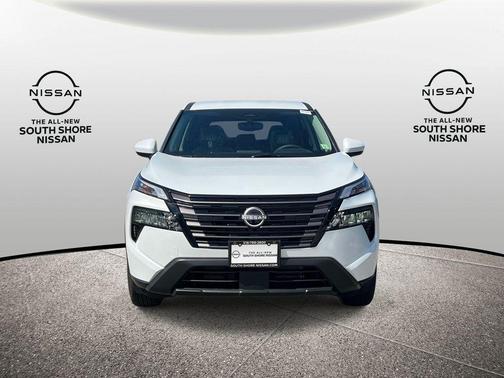 Everest White P 2026 Nissan Rogue SV