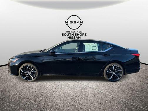 2025 Nissan Altima SR