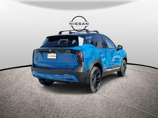 2026 Nissan Kicks SR