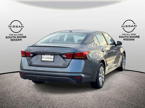 Gun Metallic 2025 Nissan Altima S