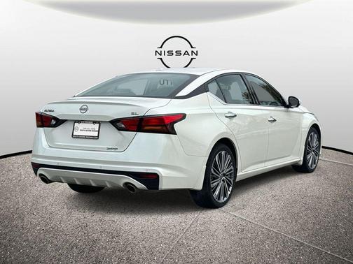 2025 Nissan Altima SL