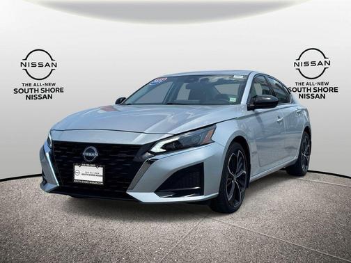 Brilliant Silver Metallic 2025 Nissan Altima SR