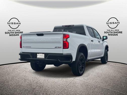 Summit White 2023 Chevrolet Silverado 1500 ZR2