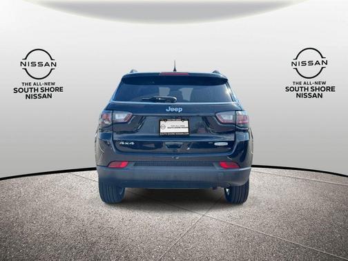 Diamond Black 2022 Jeep Compass Latitude Lux