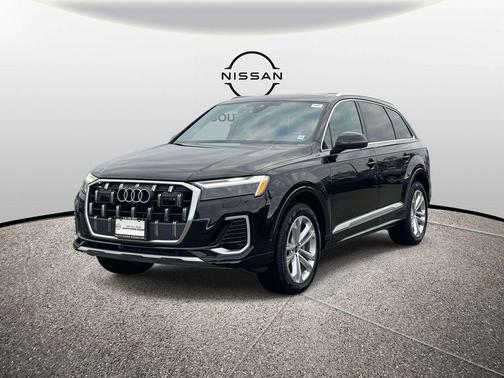 2025 Audi Q7 45 Premium
