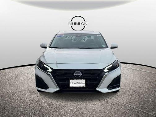 2025 Nissan Altima SL