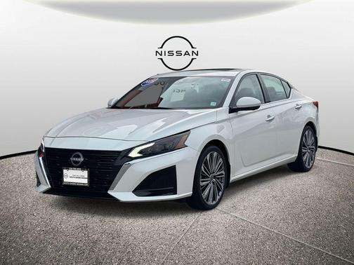 2025 Nissan Altima SL