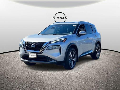 2022 Nissan Rogue SL