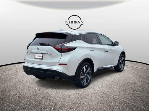 2022 Nissan Murano SL