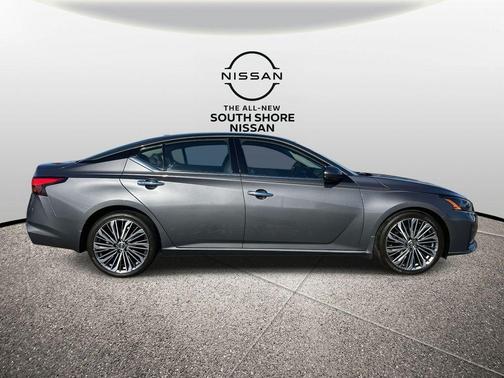 2025 Nissan Altima SL