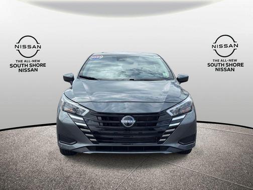 Gun Metallic 2025 Nissan Versa 1.6 SV