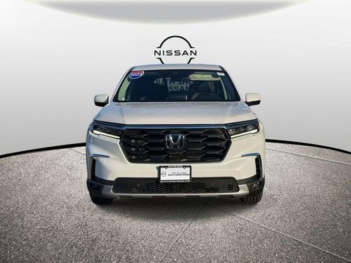 2023 Honda Pilot EX-L 8-Passenger