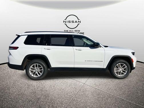 2022 Jeep Grand Cherokee L Laredo