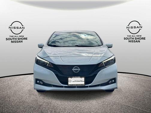 White 2025 Nissan Leaf SV PLUS