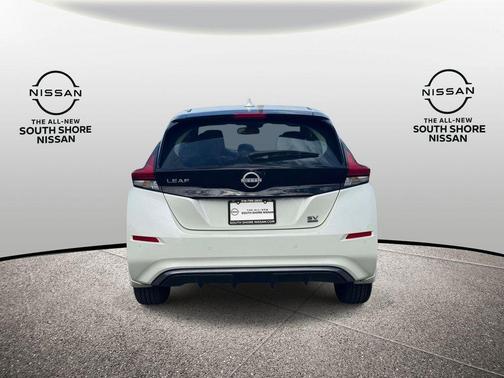 White 2025 Nissan Leaf SV PLUS