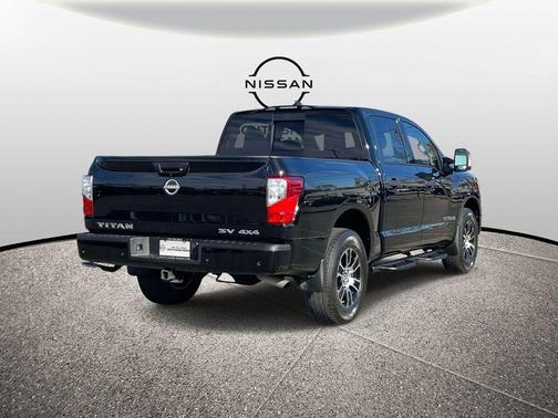 2024 Nissan Titan SV