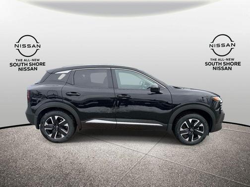 Super Black 2026 Nissan Kicks SV