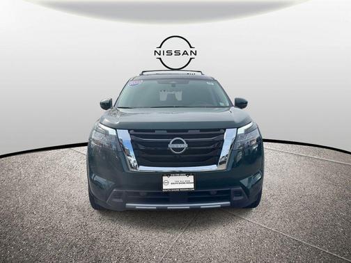 Green Pearl 2025 Nissan Pathfinder SL