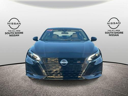 Super Black 2025 Nissan Altima SR