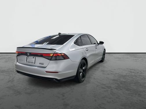 2025 Honda Accord Hybrid 