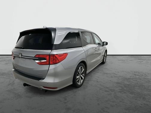 2023 Honda Odyssey 