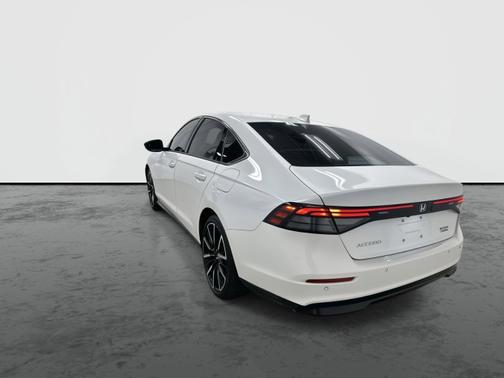 2023 Honda Accord Hybrid 