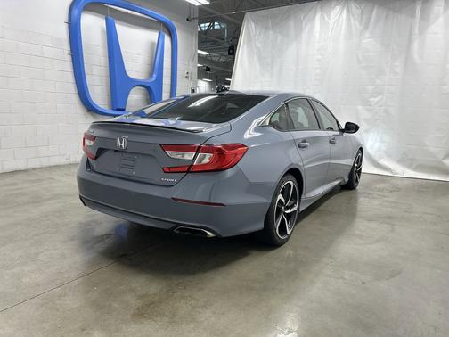 2022 Honda Accord 