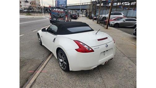 2015 Nissan 370Z Touring Sport
