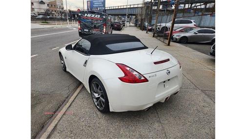 2015 Nissan 370Z Touring Sport