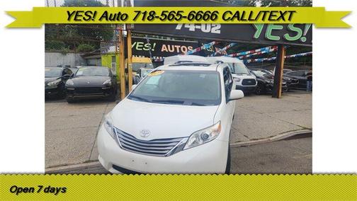 2016 Toyota Sienna XLE