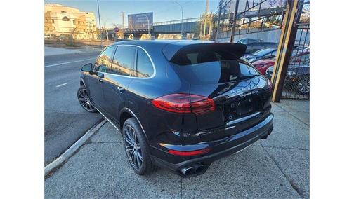 2018 Porsche Cayenne Turbo