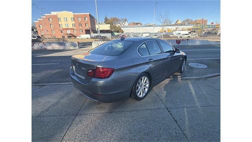 2013 BMW 528 i xDrive