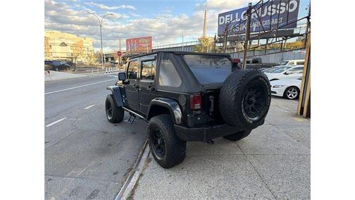 2011 Jeep Wrangler Unlimited Sahara