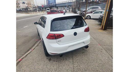 2017 Volkswagen Golf GTI S 4-Door