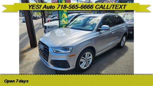 Florett Silver Metallic 2018 Audi Q3 2.0T Premium