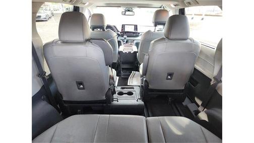 2023 Toyota Sienna XLE