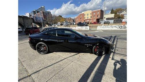 2016 Maserati GranTurismo