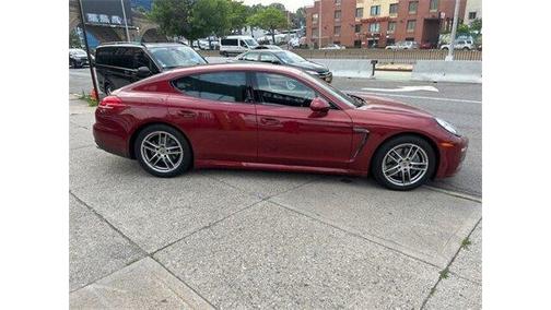 2016 Porsche Panamera EDTION